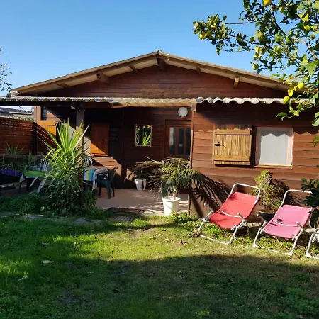 Holiday home Chalet En Bois A 500m De La Mer