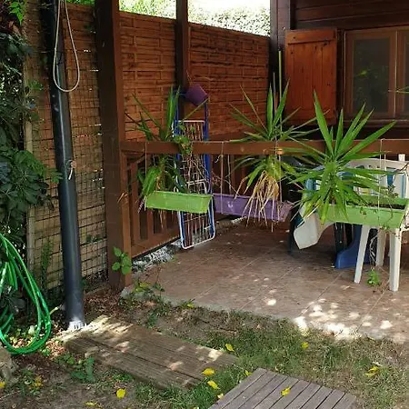 Holiday home Chalet En Bois A 500m De La Mer