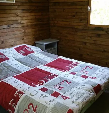 Casa de Férias Chalet En Bois A 500m De La Mer Lucciana (Corsica)