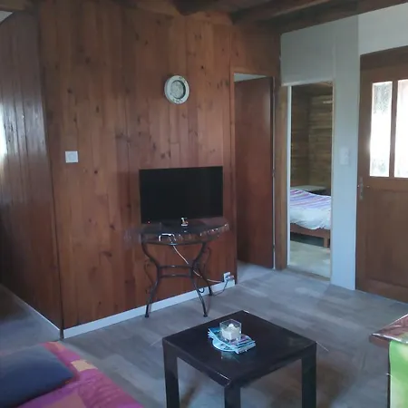 Casa de Férias Chalet En Bois A 500m De La Mer